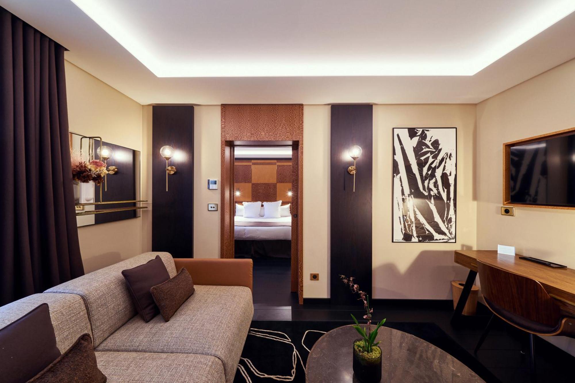 La Pyramide - Maison Henriroux 4*